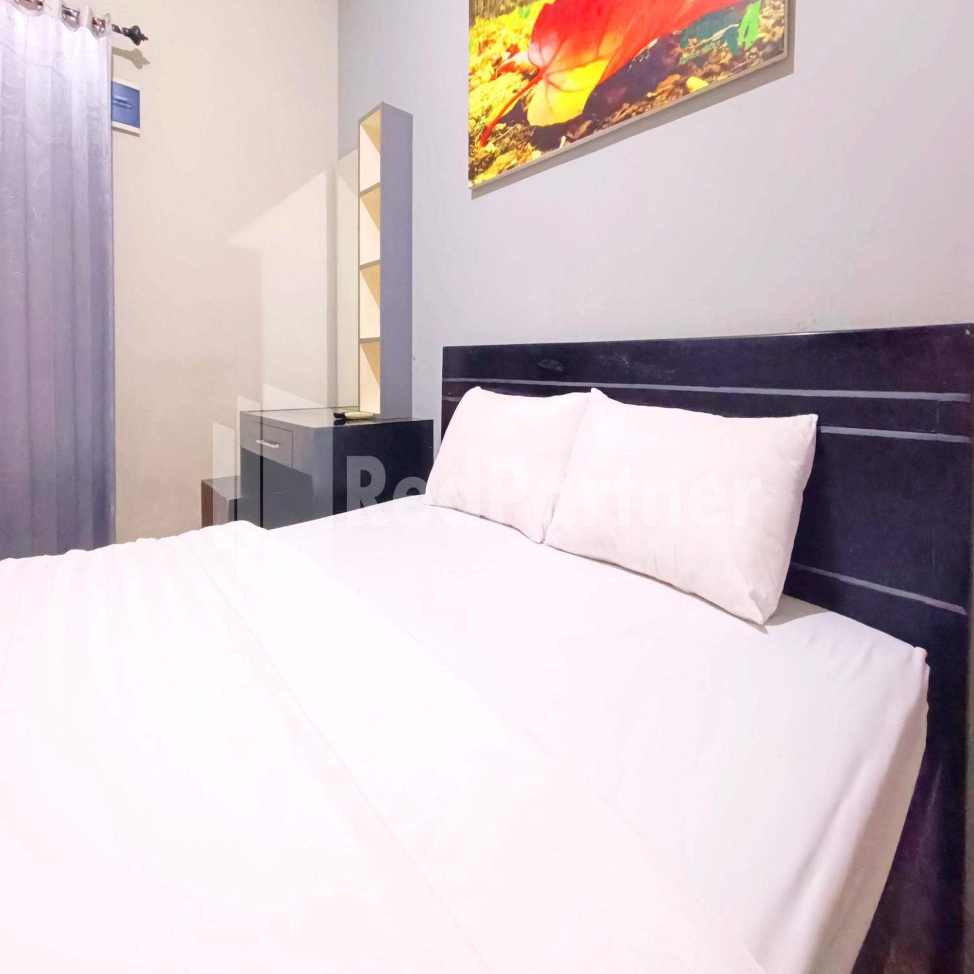D'Waru Homestay Syariah Near Jl Slamet Riyadi Mitra Reddoorz Solo Εξωτερικό φωτογραφία